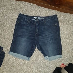 Massimo dark jean bermuda shorts size 18